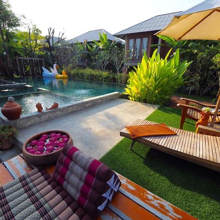 Baansuk Sukhothai Resort Екстериор снимка