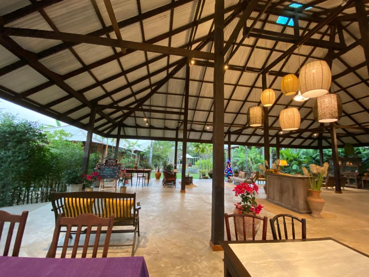 Baansuk Sukhothai Resort Екстериор снимка