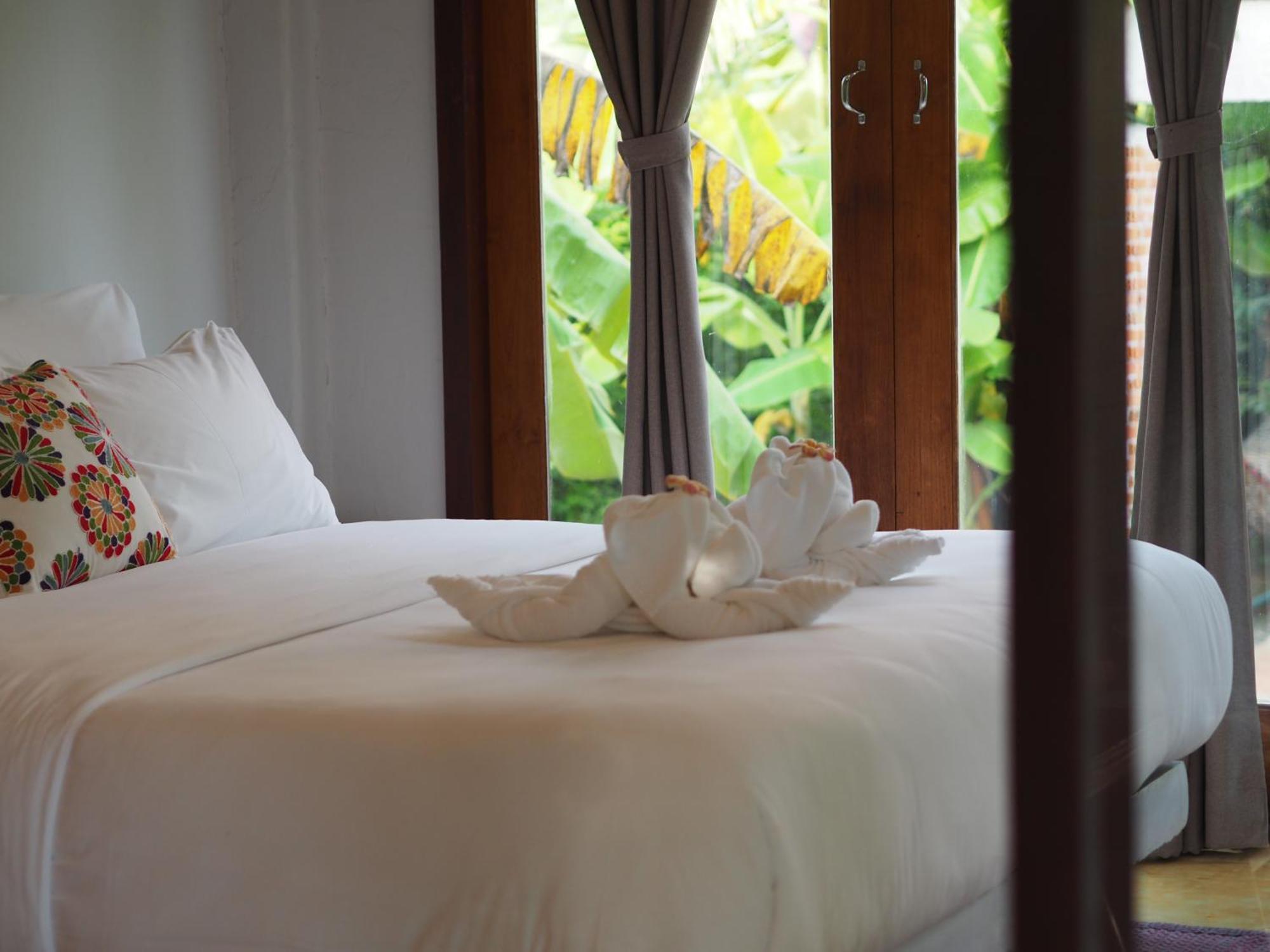 Baansuk Sukhothai Resort Екстериор снимка
