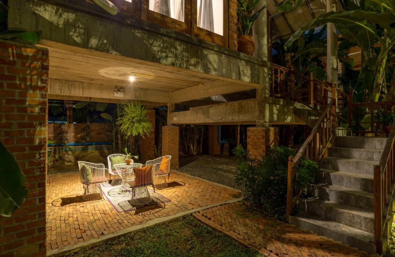 Baansuk Sukhothai Resort Екстериор снимка